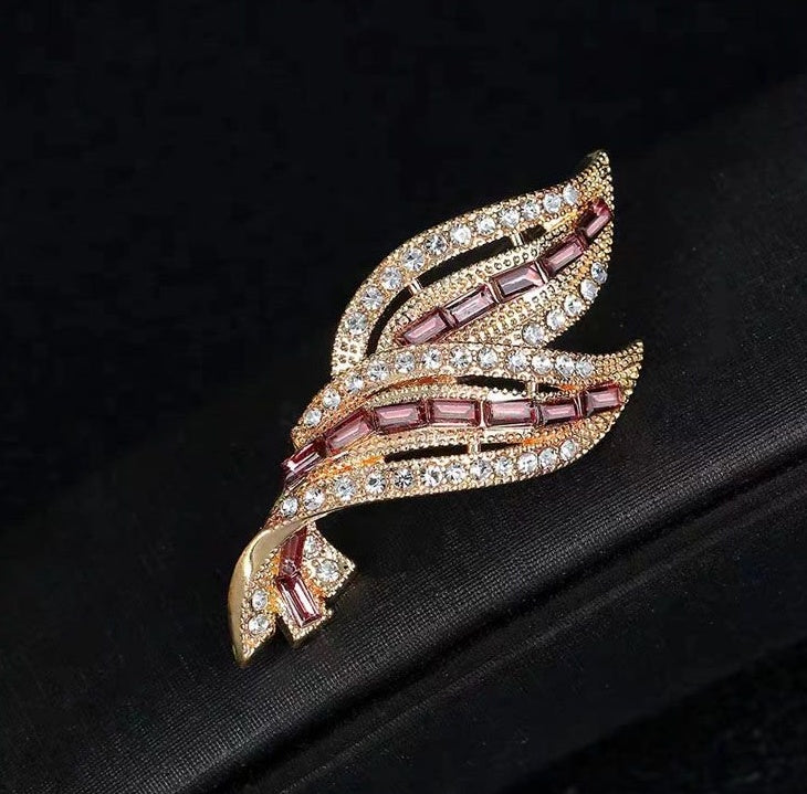 Xiaoxiangfeng Diamond Studded Leaf Brooch - YanaChi Store