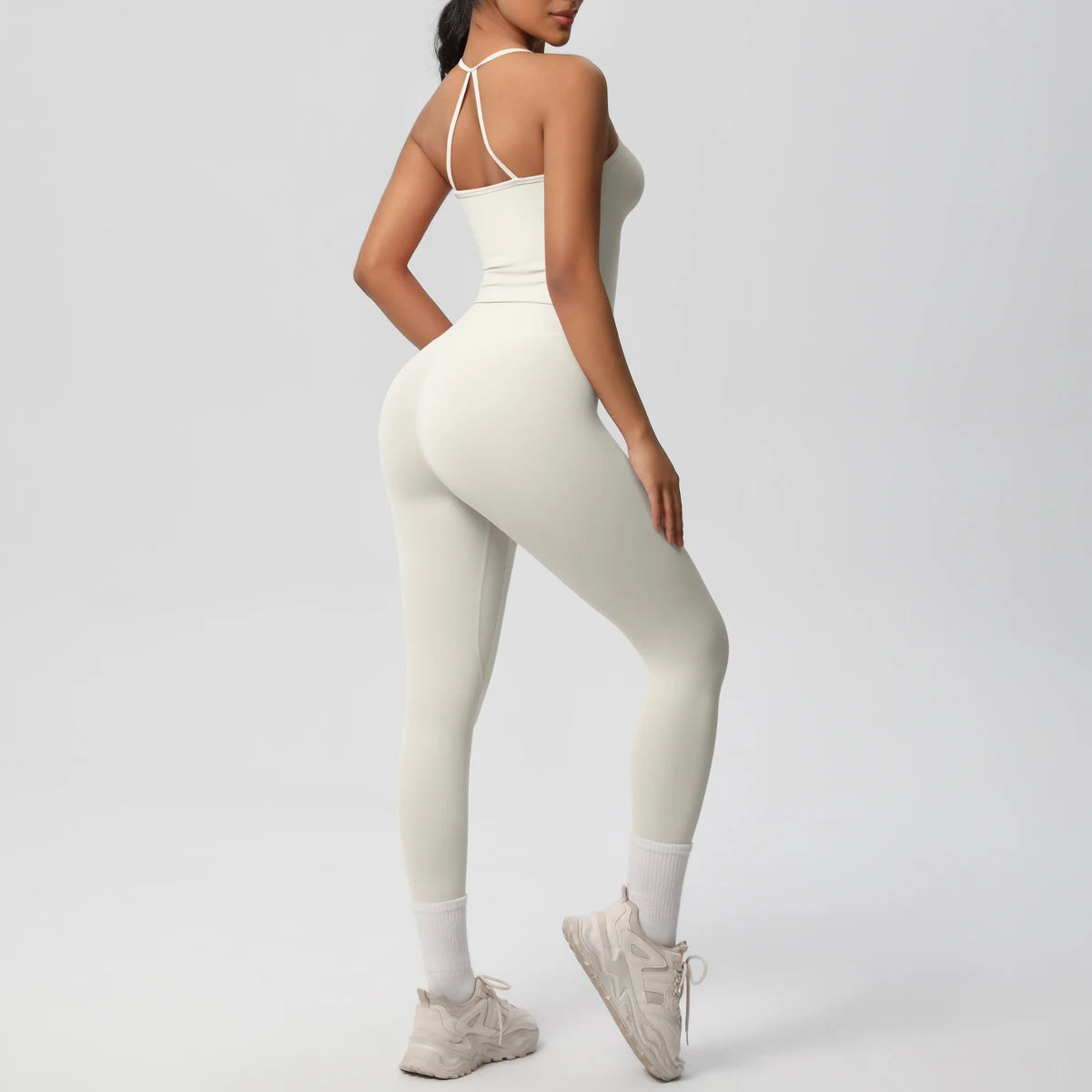 Women's 2-Piece Yoga Set: Hanging Neck Bra & Sports Shorts for Fitness