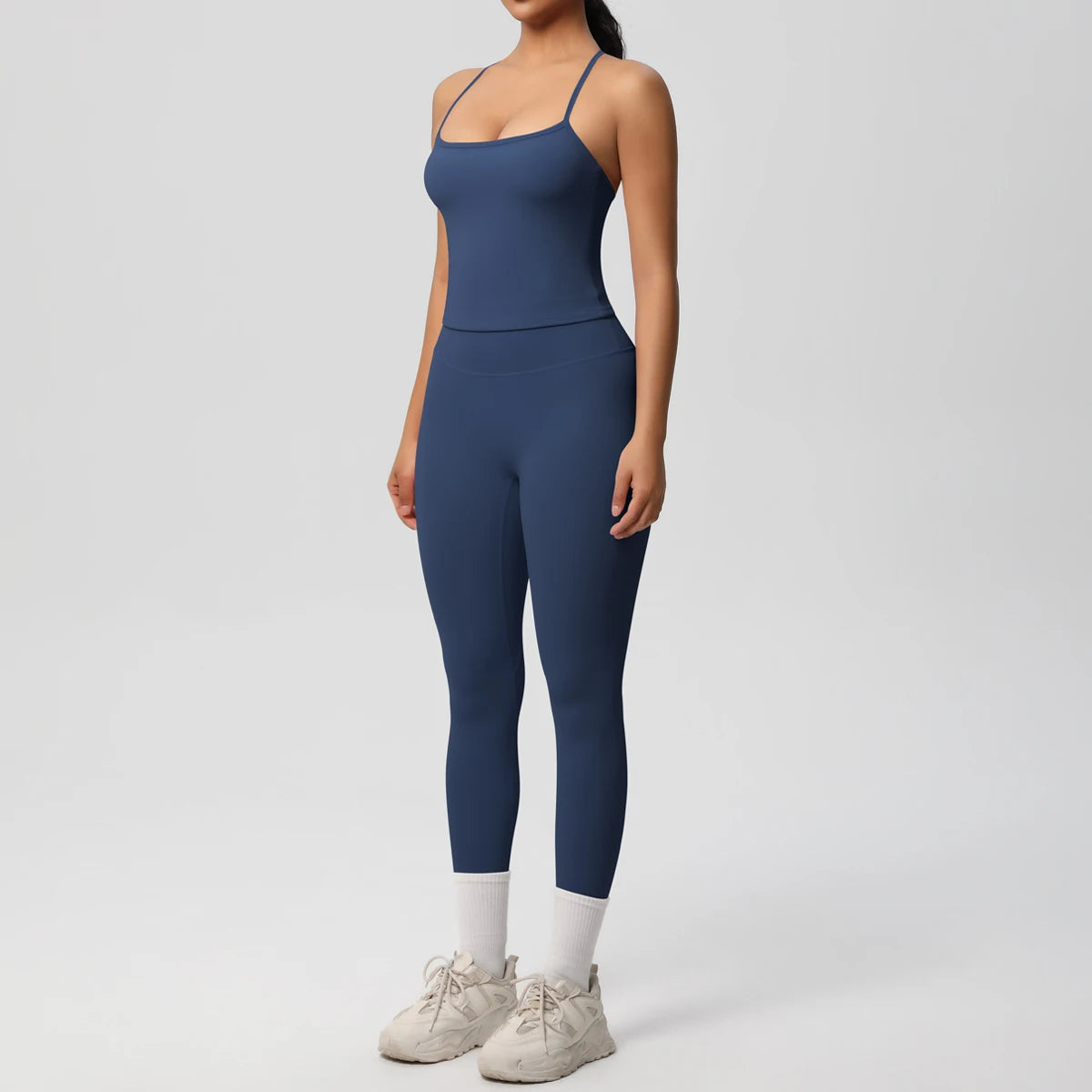 Women's 2-Piece Yoga Set: Hanging Neck Bra & Sports Shorts for Fitness